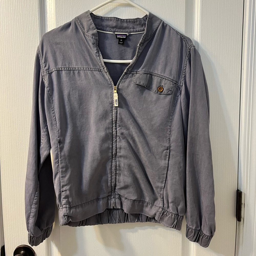 Patagonia bomber jacket - lightweight